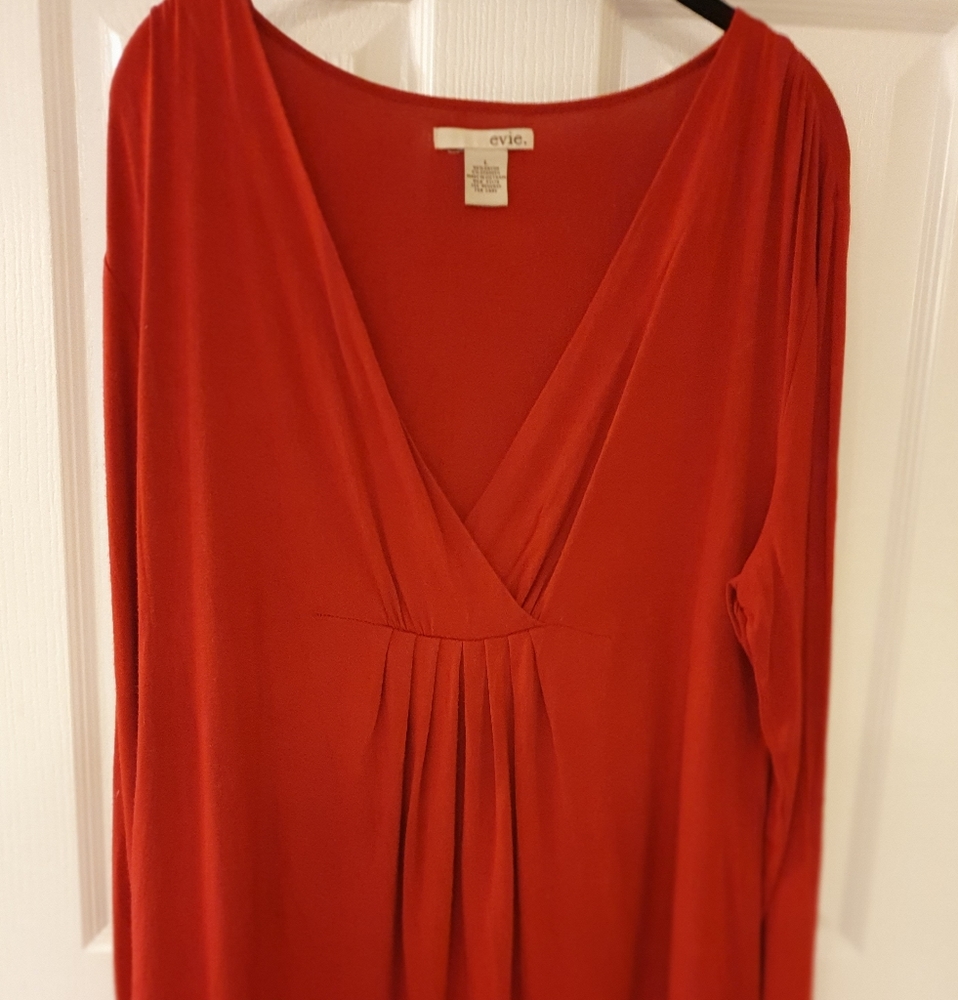 Dark Red Shirt VNeck Empire Waist XL by Evie.